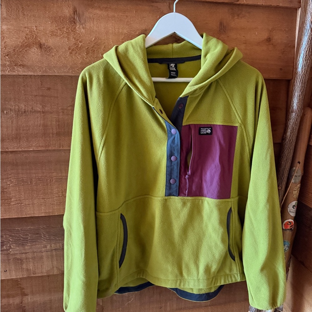 Mountain Hardwear Microchill Snap Neck Pullover - Women's color is python